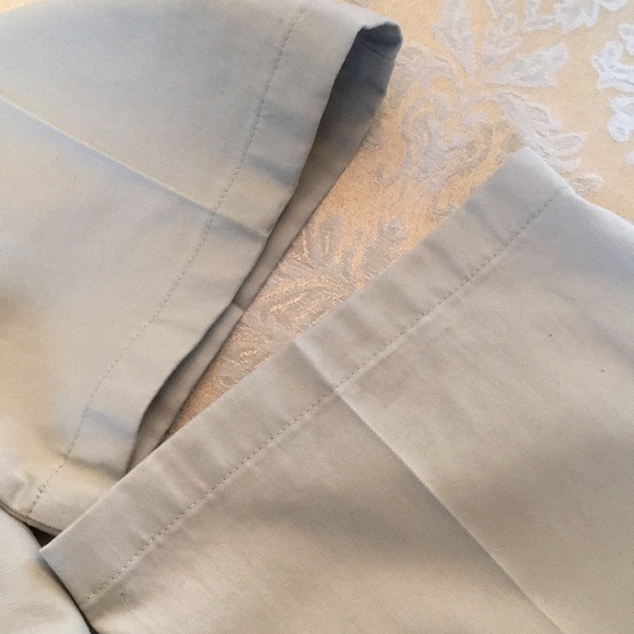 Dockers lightweight khaki trousers - Picture 11 of 11